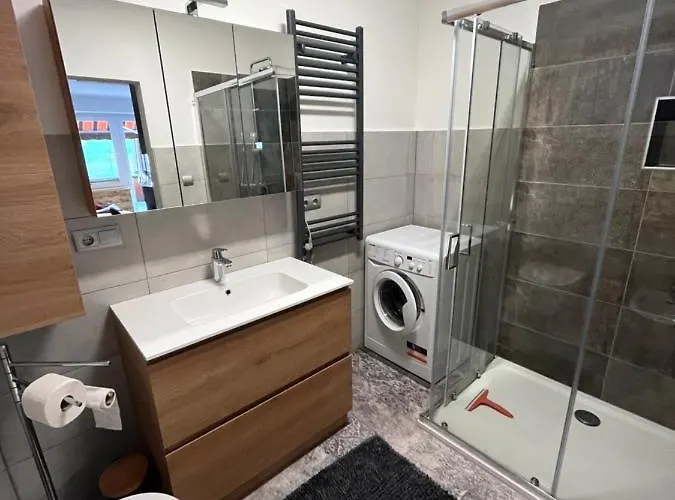 Bernstein - Regina Lägenhet *