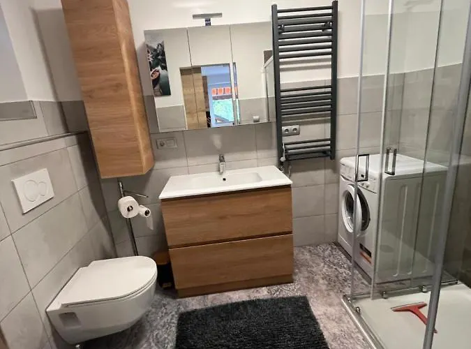 Bernstein - Regina Lägenhet